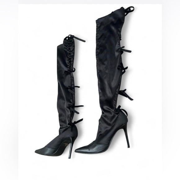 Worn in the 2k Colin Stuart Black Lace-Up Over-the-Knee Boots - Picture 4 of 6